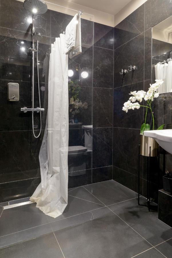Apartamenty St Martin Poznan Centrum ภายนอก รูปภาพ