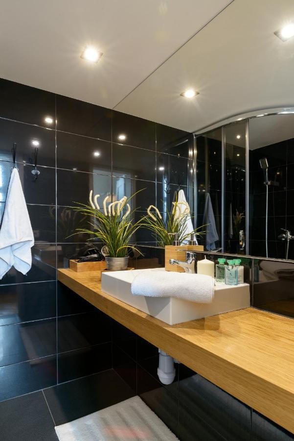 Apartamenty St Martin Poznan Centrum ภายนอก รูปภาพ